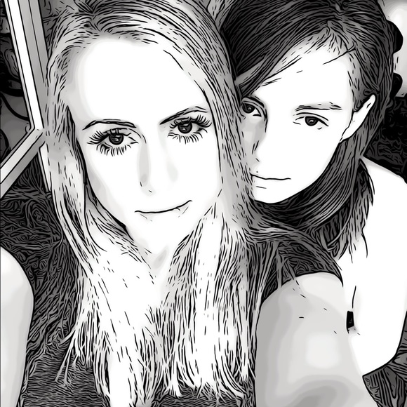 Meet your Posher, Holly - Picture 1 of 1